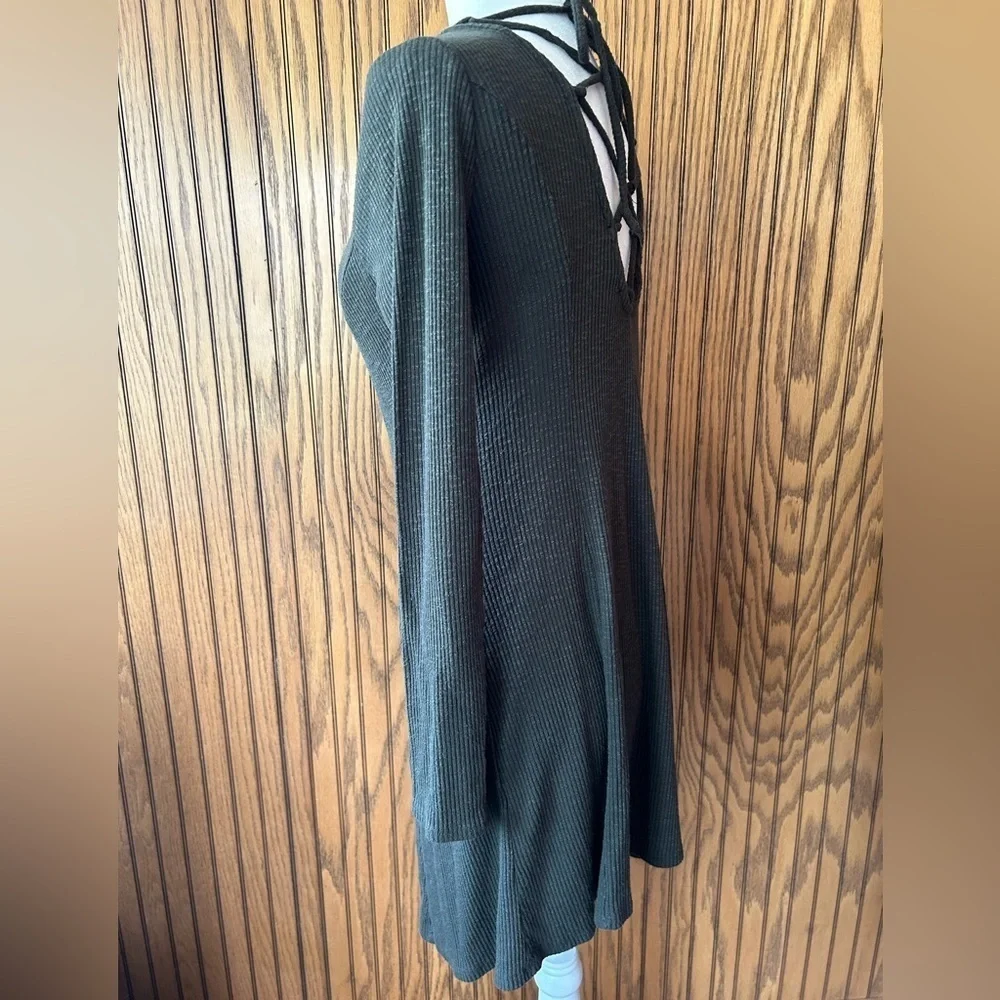 Forever 21 long sleeve lace up green dress size XL - Picture 8 of 10